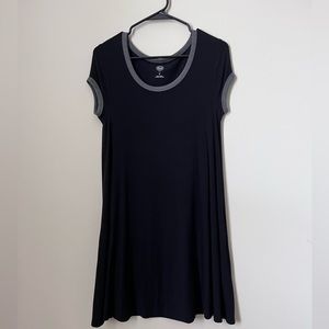 So brand black medium short sleeve skater dress